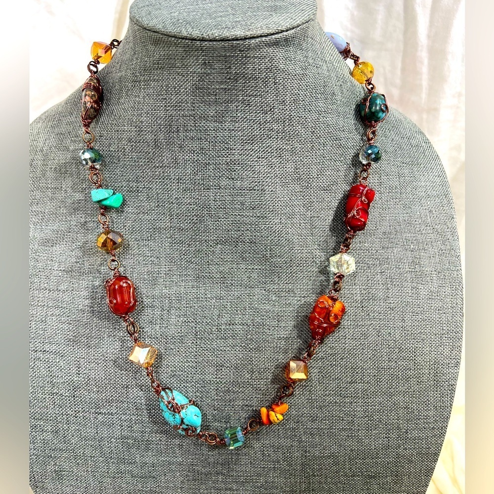 Wire Wrapped Necklace using Healing Stones and Blinging Crystals, Measures 24☑️